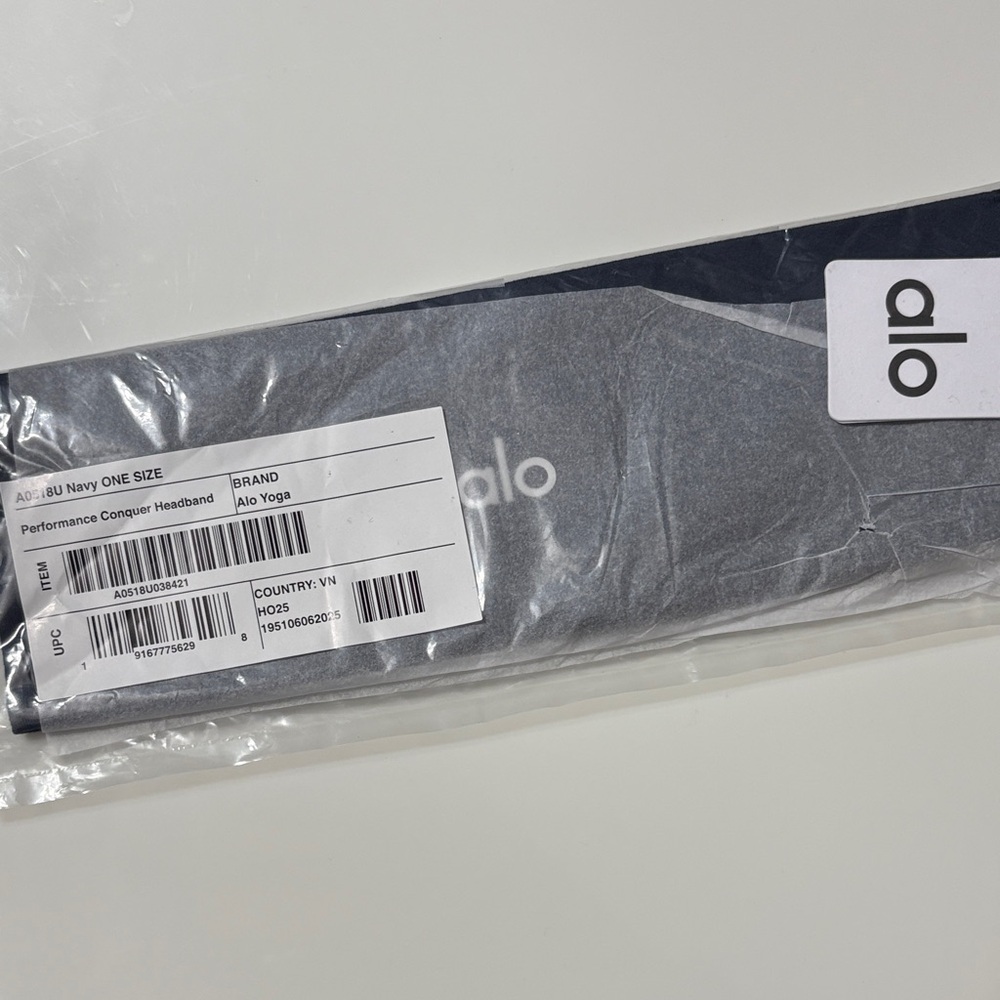 ALO Yoga Navy Performance Conquer Headband